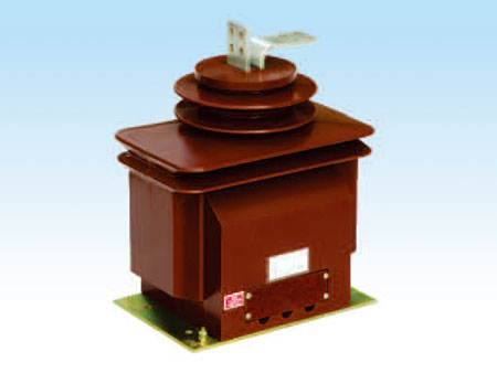 LZZB7-35G型電流互感器